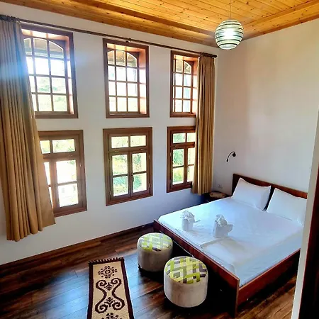 招待所 Celo's House