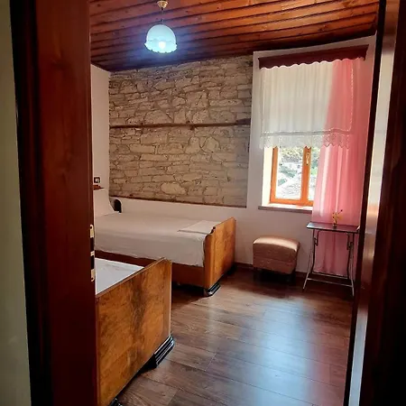 Πανσιόν House 3*