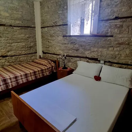 House 게스트하우스 Gjirokastër