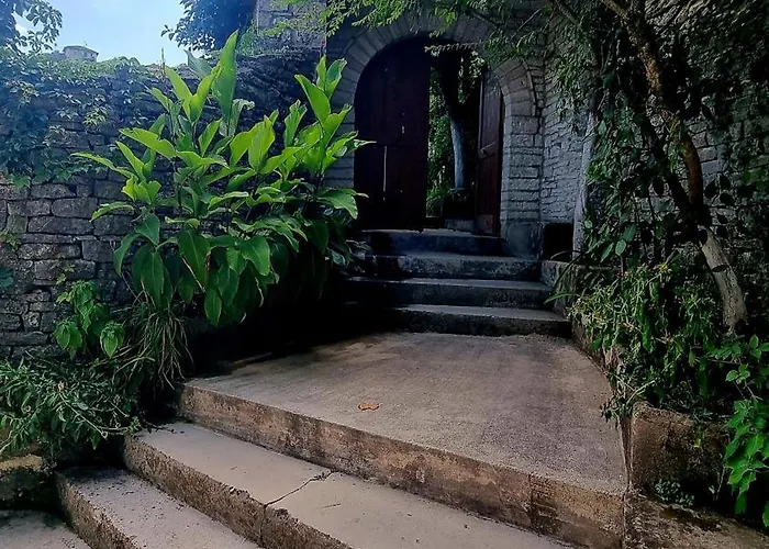 çelo's House * Gjirokastër