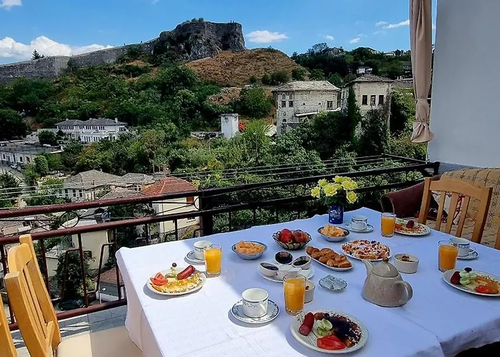 çelo's House Maison d'hôtes Gjirokastër