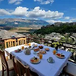 House בית הארחה Gjirokastër