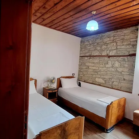 Celo's House Gasthof